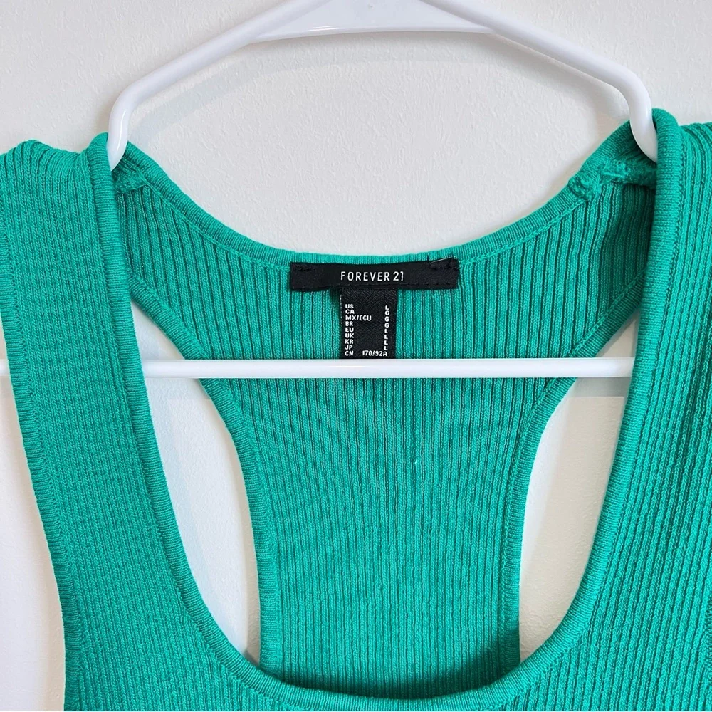 Razor back tank top - Picture 7 of 7